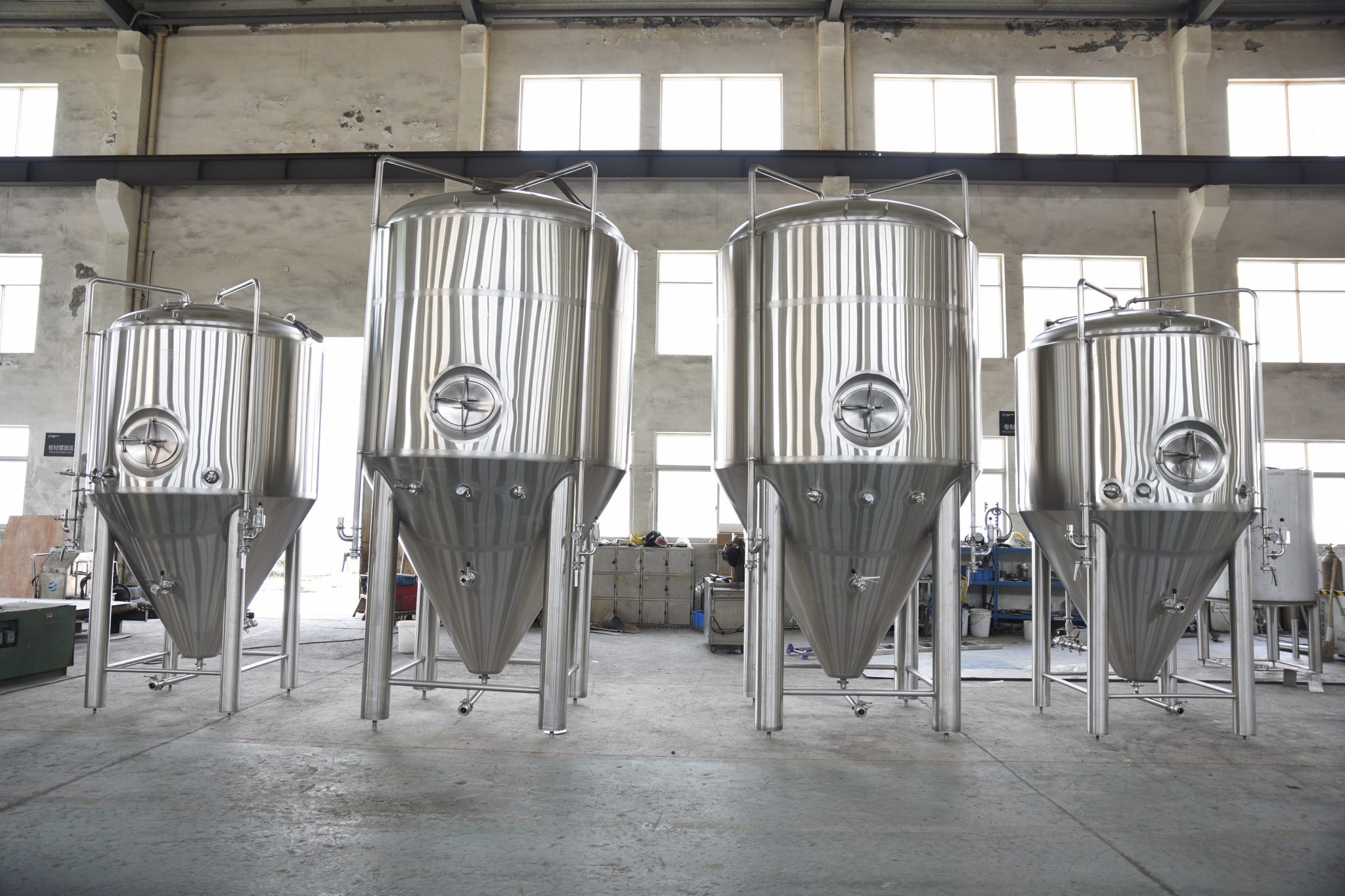 The Ultimate Guide to Choosing and Using Conical Fermenters