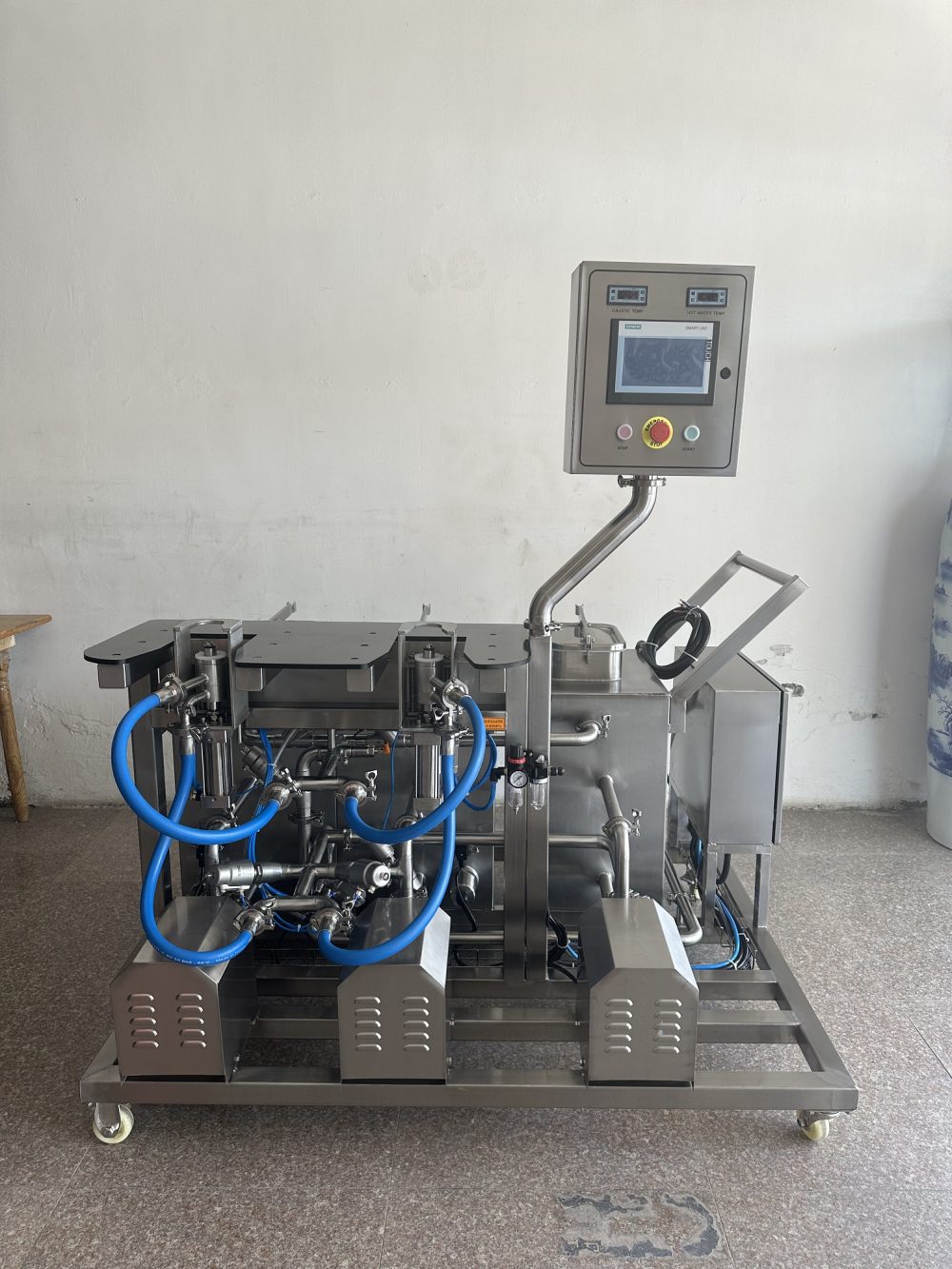 Double-station Keg Washer with 3 pumps and 3 tanks