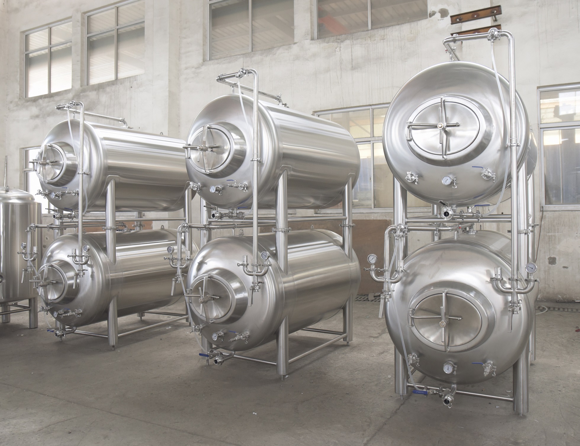 10bbl single-wall stacked horizontal lagering tank