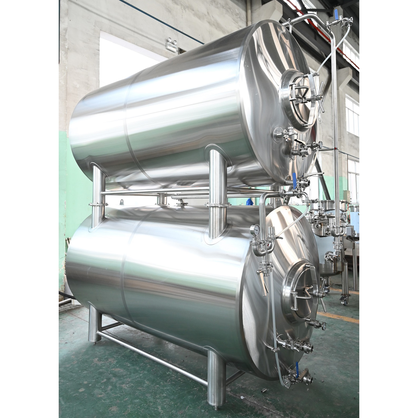 15BBL Staked Horizontal Lagering Tank